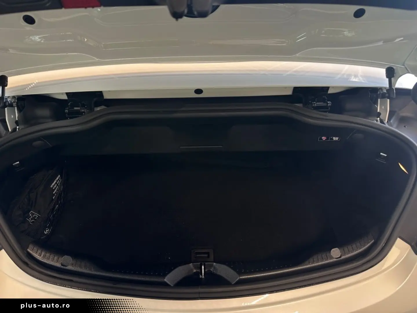 MERCEDES-BENZ C 63 AMG Cabrio Night MBeam HuD Sound Perf.AGA
