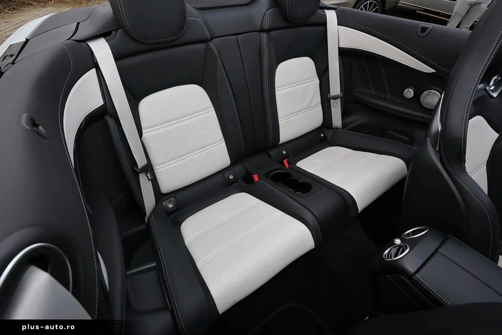 MERCEDES-BENZ C 63 AMG S Cabriolet DISTRO MEMORY HIFI 20