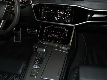 AUDI A7 Sportback 55 TFSI e qu S line HUD Pano B&O