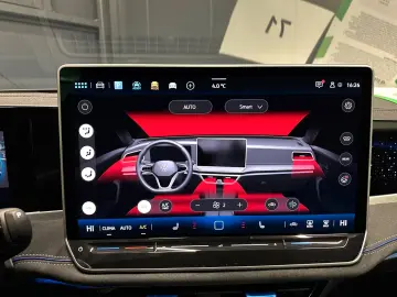 Volkswagen Passat Variant 4Motion R-Line  AHK PANORAMA HUD