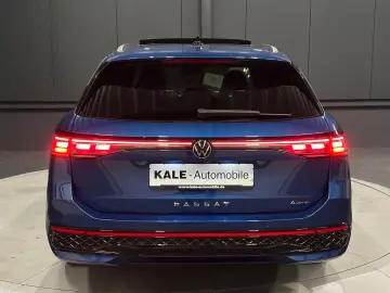 Volkswagen Passat Variant 4Motion R-Line  AHK PANORAMA HUD