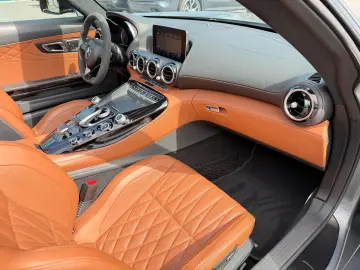 MERCEDES-BENZ AMG GT CABRIO ROADSTER AMG-PERFORMANCE-SITZE