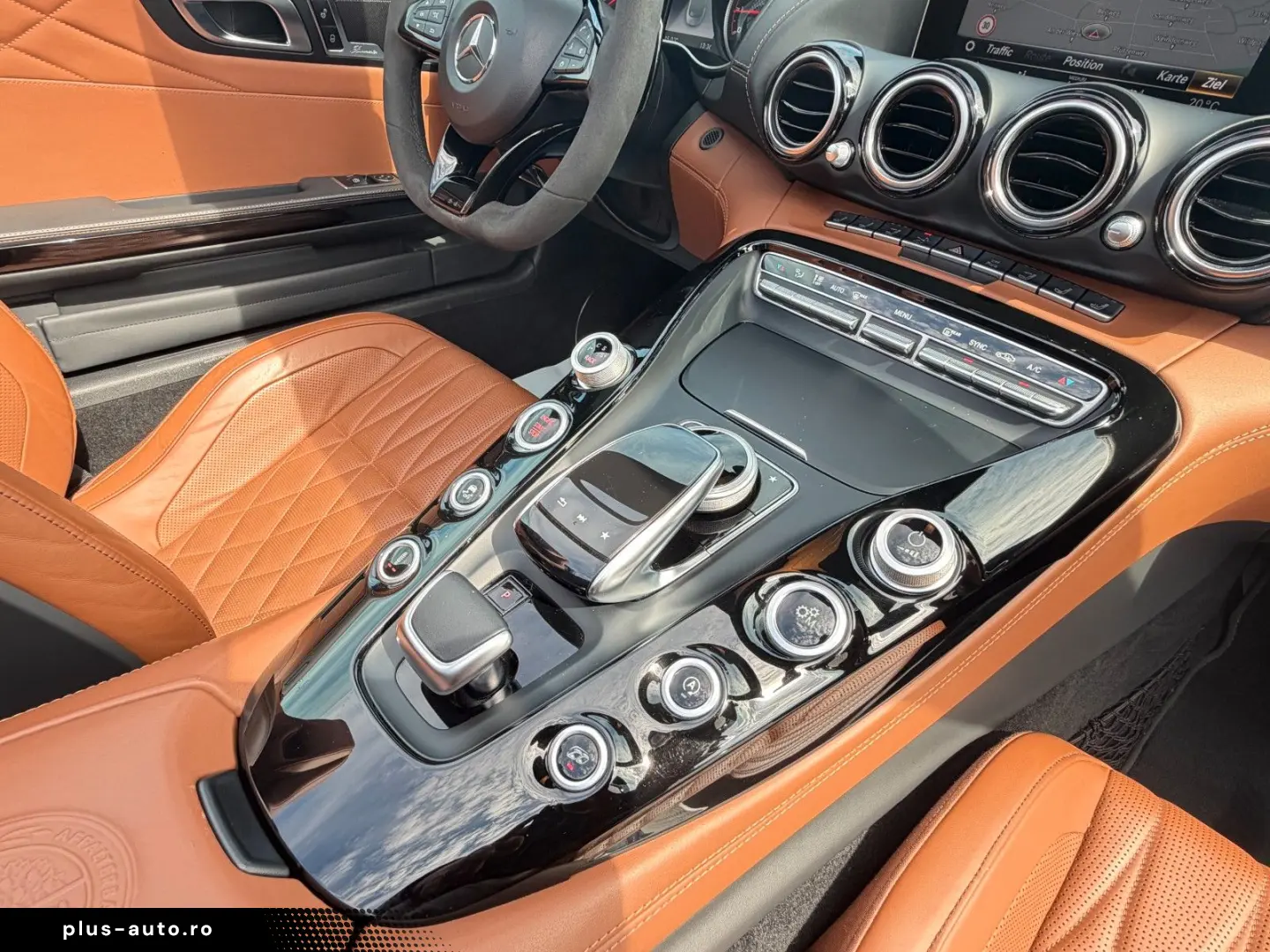 MERCEDES-BENZ AMG GT CABRIO ROADSTER AMG-PERFORMANCE-SITZE