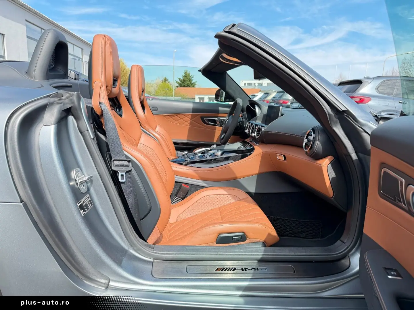 MERCEDES-BENZ AMG GT CABRIO ROADSTER AMG-PERFORMANCE-SITZE