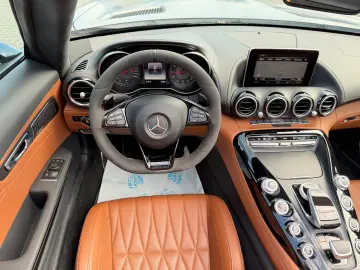 MERCEDES-BENZ AMG GT CABRIO ROADSTER AMG-PERFORMANCE-SITZE
