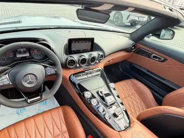 MERCEDES-BENZ AMG GT CABRIO ROADSTER AMG-PERFORMANCE-SITZE