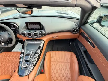 MERCEDES-BENZ AMG GT CABRIO ROADSTER AMG-PERFORMANCE-SITZE