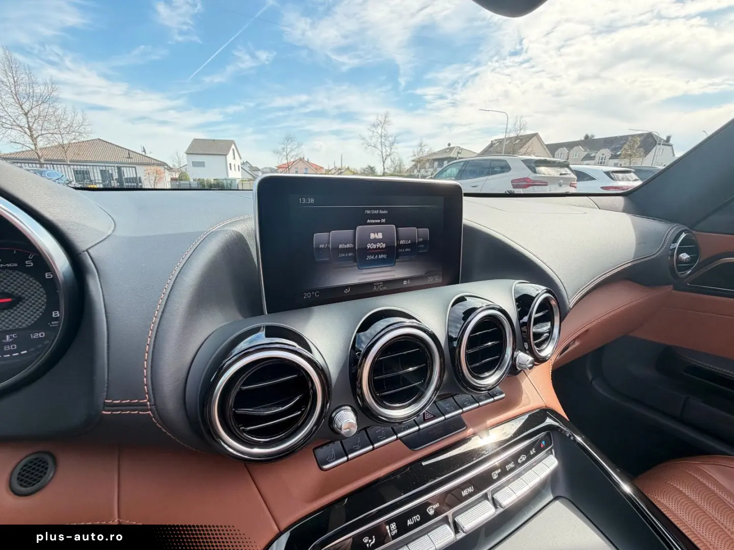 MERCEDES-BENZ AMG GT CABRIO ROADSTER AMG-PERFORMANCE-SITZE