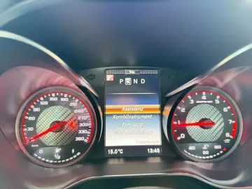 MERCEDES-BENZ AMG GT CABRIO ROADSTER AMG-PERFORMANCE-SITZE