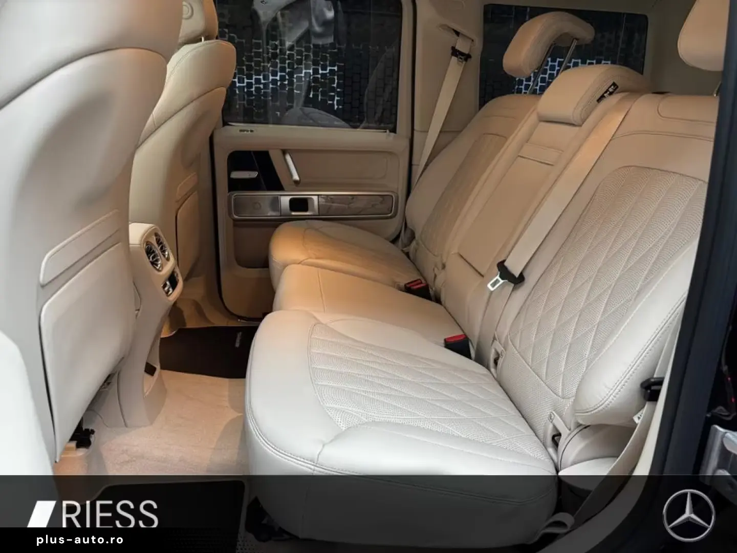 Mercedes-Benz G450d Massage Ventil 360 Burmester Sunroof