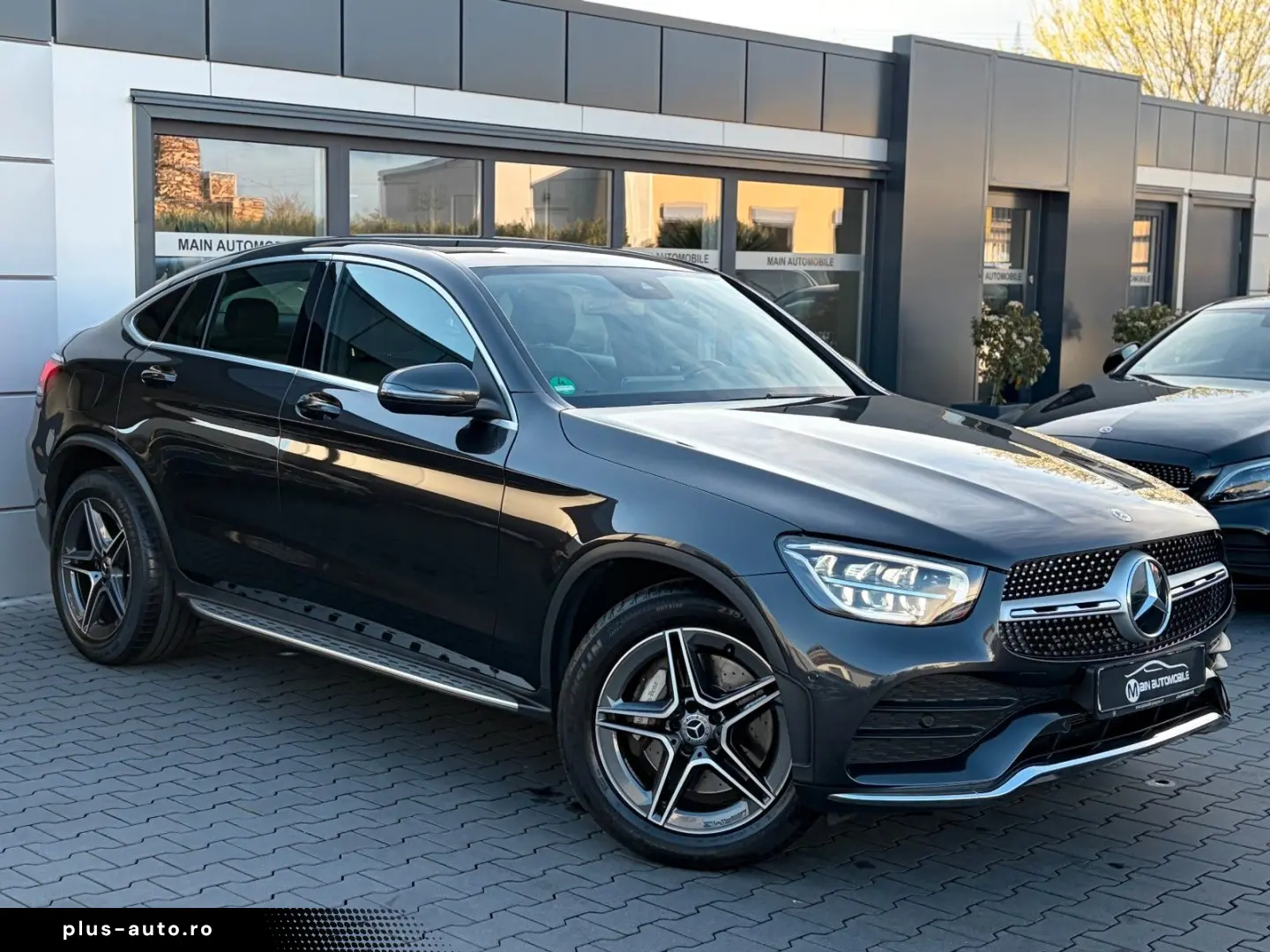 MERCEDES-BENZ GLC 300 Coupe AMG-Sport 4Matic Burmester Kam