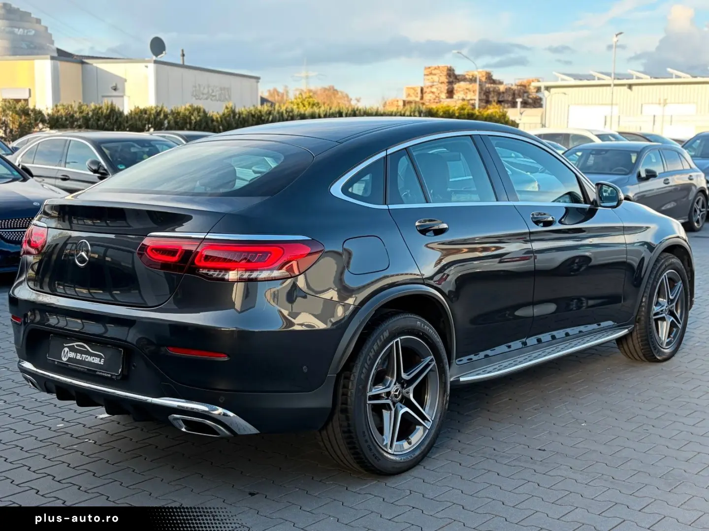 MERCEDES-BENZ GLC 300 Coupe AMG-Sport 4Matic Burmester Kam