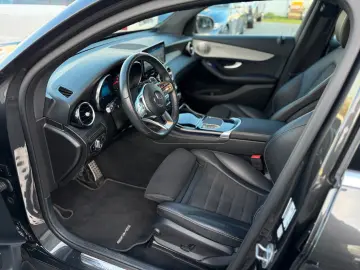 MERCEDES-BENZ GLC 300 Coupe AMG-Sport 4Matic Burmester Kam