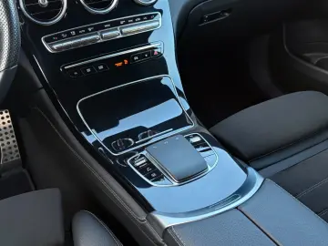 MERCEDES-BENZ GLC 300 Coupe AMG-Sport 4Matic Burmester Kam