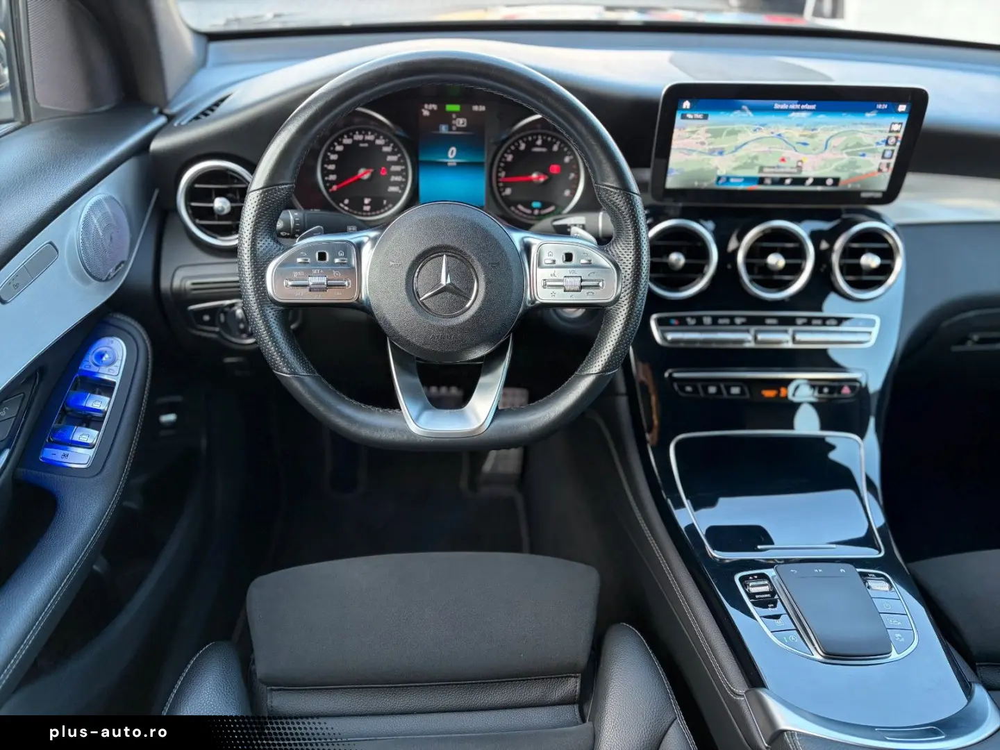 MERCEDES-BENZ GLC 300 Coupe AMG-Sport 4Matic Burmester Kam