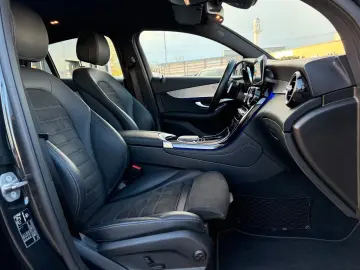 MERCEDES-BENZ GLC 300 Coupe AMG-Sport 4Matic Burmester Kam