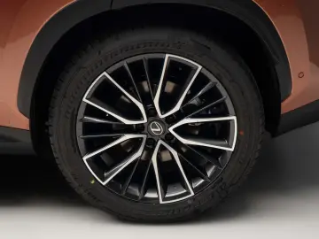 Lexus Seria NX 450h  E-FOUR Luxury - 2026 - Auto NOU