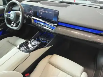 BMW 5 Series 520 d M Sport Carbon