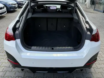 BMW i4 xDrive40 M Sport   HeadUp Stop&Go Adapt.LED