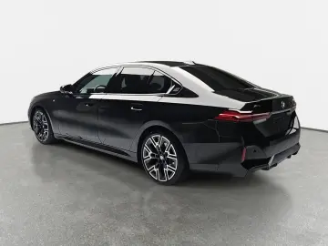 BMW 520 D XDRIVE AUTO. M-SPORT NAVI LED ACC INNO