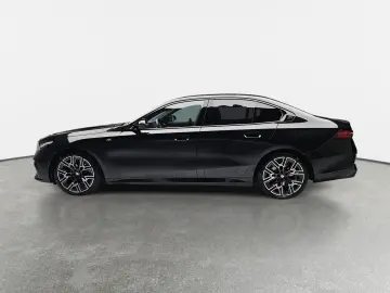 BMW 520 D XDRIVE AUTO. M-SPORT NAVI LED ACC INNO