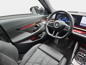 BMW 520 D XDRIVE AUTO. M-SPORT NAVI LED ACC INNO
