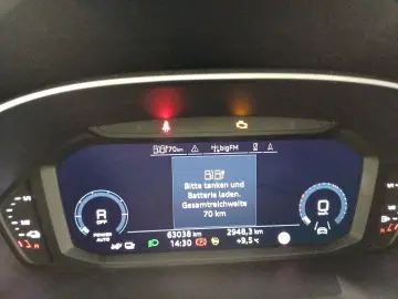 AUDI Q3 HYBRID  AHK NAVI LED PDC KESSY SHZ  AHK LED