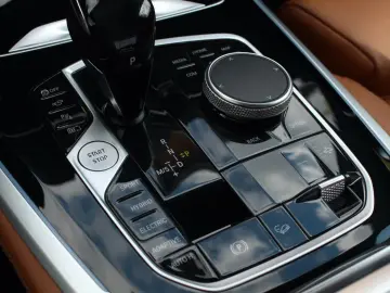 BMW X5 M-SPORT INDIVIDUAL 360  DA-PRO SITZKLIMA PANO