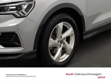 AUDI Q3 35 TFSI advanced AHK CARPLAY LED PDC MMI