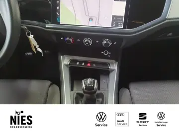 AUDI Q3 35 TFSI RearView SHZ PDC