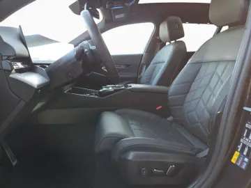 BMW 550e xDr T M SPORT Ad.Led PANO AHK HUD 360 H K