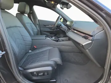 BMW 550e xDr T M SPORT Ad.Led PANO AHK HUD 360 H K