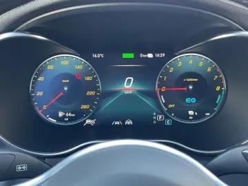 MERCEDES-BENZ GLC 300 e 4M Coupe Exclusive Leder MultiBeam