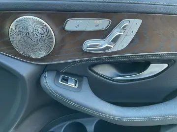 MERCEDES-BENZ GLC 300 e 4M Coupe Exclusive Leder MultiBeam