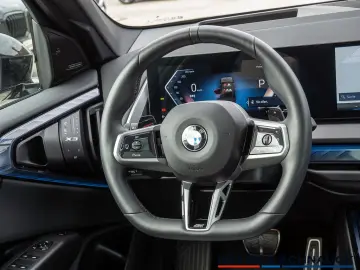 BMW X3 20 xDrive M-Sport NAVI AHK ACC LED PANO 360