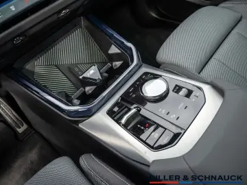 BMW X3 20 xDrive M-Sport NAVI AHK ACC LED PANO 360