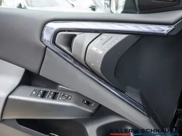 BMW X3 20 xDrive M-Sport NAVI AHK ACC LED PANO 360