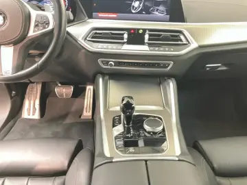 BMW X6 M50i AHK Laser ACC Individual Innovation 360