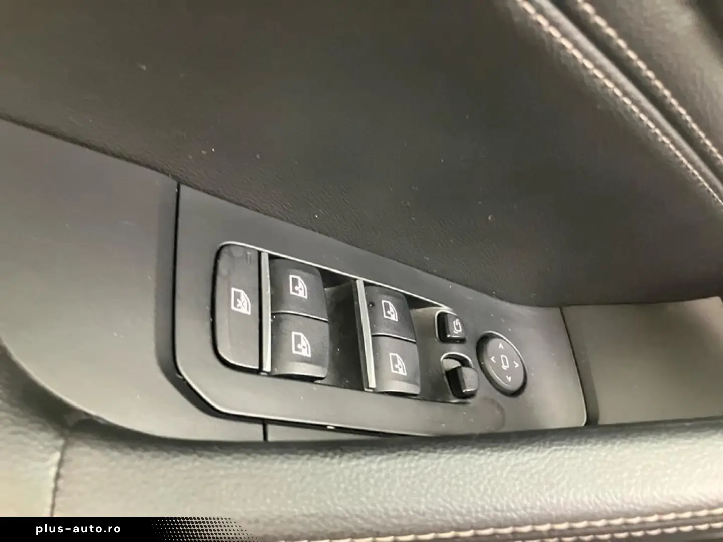 BMW X6 M50i AHK Laser ACC Individual Innovation 360
