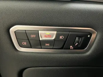 BMW X6 M50i AHK Laser ACC Individual Innovation 360