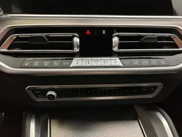 BMW X6 M50i AHK Laser ACC Individual Innovation 360