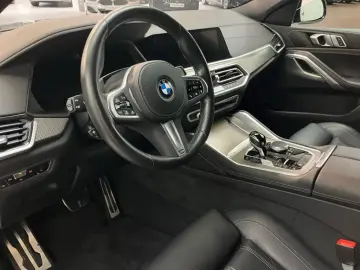 BMW X6 M50i AHK Laser ACC Individual Innovation 360