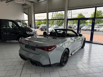 BMW M4 Cabrio G83N M xDrive Competition