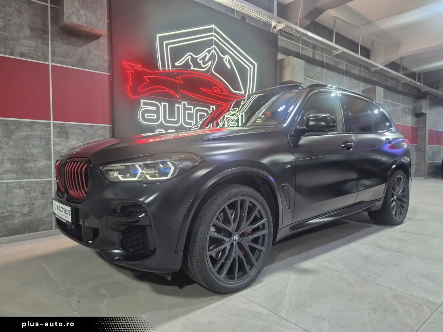 BMW X5 Black Vermilion   SWAROVSKI  LASER HUD H&K
