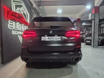 BMW X5 Black Vermilion   SWAROVSKI  LASER HUD H&K