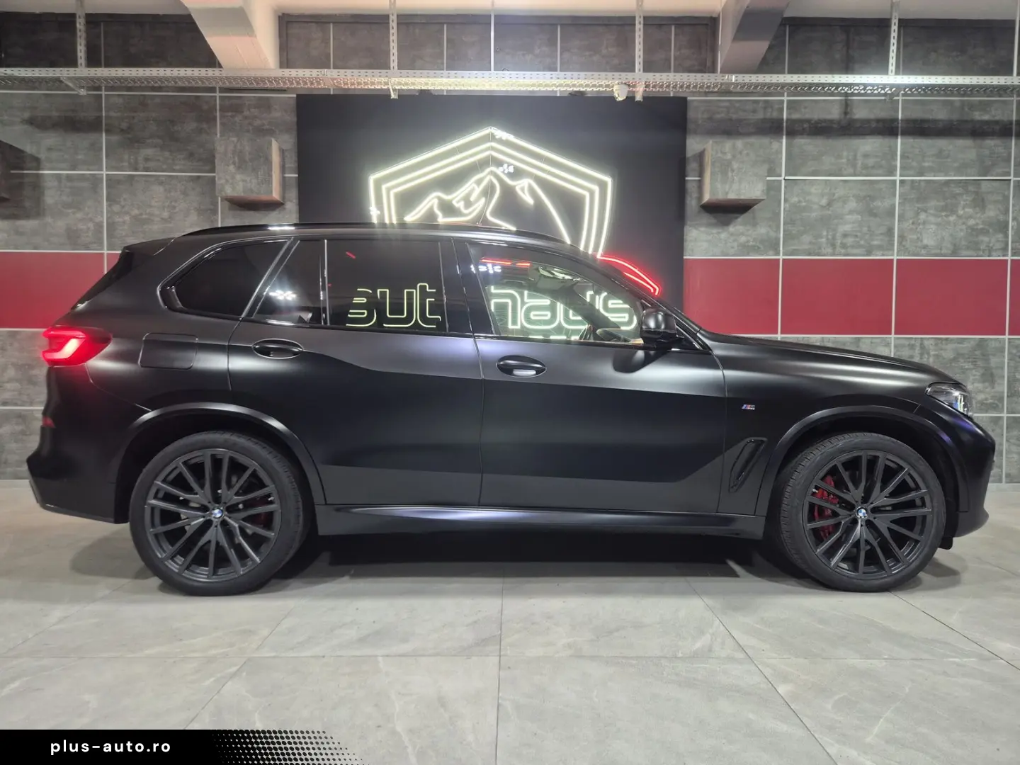 BMW X5 Black Vermilion   SWAROVSKI  LASER HUD H&K