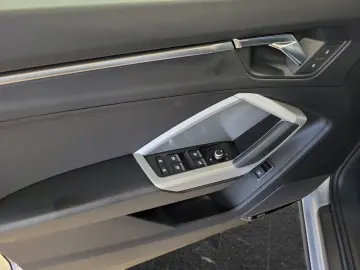 AUDI Q3 45 TFSI e S tronic LED Navi SONOS Kamera Alu