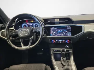 AUDI Q3 45 TFSI e S tronic LED Navi SONOS Kamera Alu