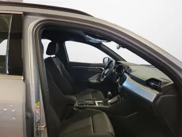 AUDI Q3 45 TFSI e S tronic LED Navi SONOS Kamera Alu
