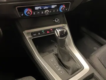 AUDI Q3 45 TFSI e KLIMA NAVI ALU